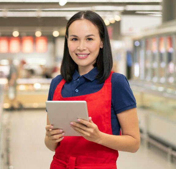 Store Crew How to Digitize Your In-Store Team's Tasks ? | Daxium